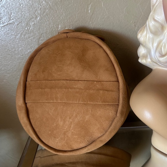 MOD 1960s\' TAN SUEDE HAT WITH BACK BUTTONS AND TASSELS main image 15